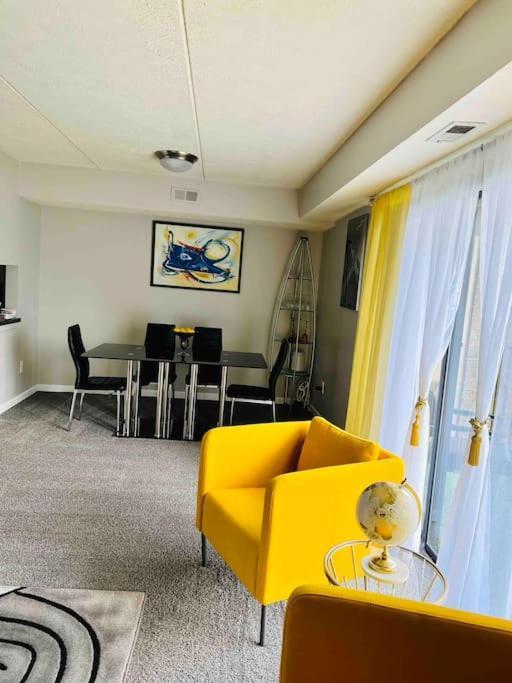 Apartamento Honoray-Kes Monroeville Exterior foto